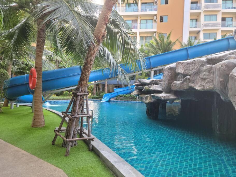 Laguna Beach Resort 2-Have Tub Loft Room หาดจอมเทียน ภายนอก รูปภาพ